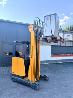 Schubmaststapler 2003  Jungheinrich ETV214 Batterie Neu 7m Triplex Ladegerät (3)
