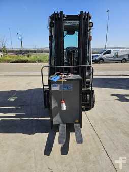 Electric - 4 wheels 2017  Unicarriers QX2-25 (2)