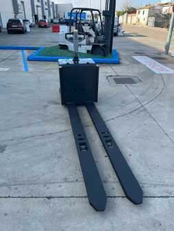 Electric Pallet Trucks 2019  Unicarriers PMR-200 (3)