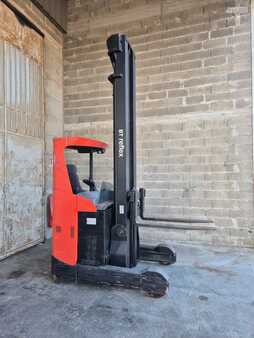 Reach Truck 2015  BT RRE180 (1)