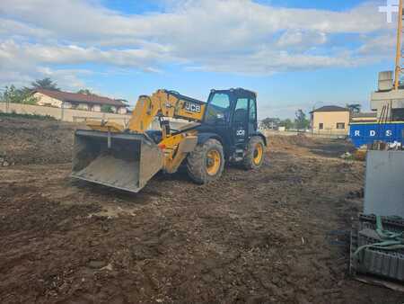 JCB 535.125