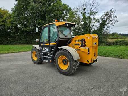 Chariots téléscopiques fixes 2023  JCB 536/95 (9)