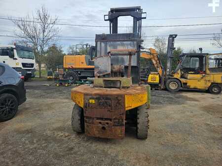 Chariots élévateurs diesel 1996  Clark DPL 60 (8)