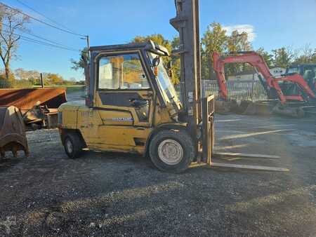 Outro 1997  CAT Lift Trucks DP 50 (1)