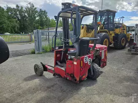 Chariots élévateurs diesel 2007  Moffett M4 20.3 (6)