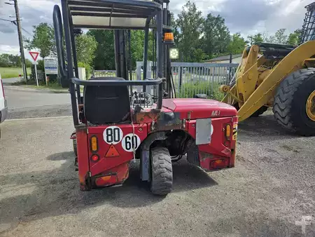 Chariots élévateurs diesel 2007  Moffett M4 20.3 (8)