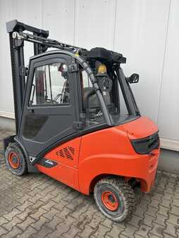 Wózki widłowe diesel 2016  Linde H35D-02 (2)