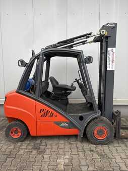 Wózek widłowy spalinowy/ gaz ziemny 2013  Linde H35T-02 (4)