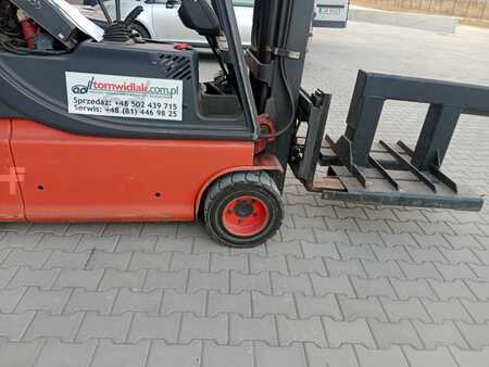 3-wiel elektrische heftrucks 1997  Linde E15 (4)