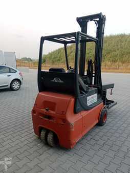 3-wiel elektrische heftrucks 1997  Linde E15 (6)