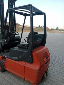 3-wiel elektrische heftrucks 1997  Linde E15 (8)