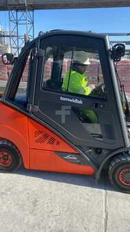 Diesel heftrucks 2018  Linde H25D-02 (1)