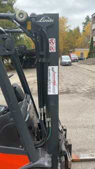 4-wiel elektrische heftrucks 2017  Linde E16P-02 (3)