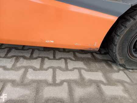 Chariots électriques à 4 roues - Toyota FBMF25 (12)