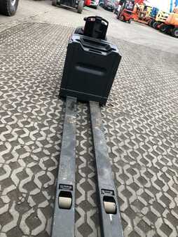 Horizontális komissiózó 2017  Linde N24HP (6)