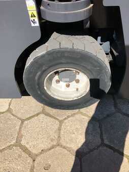 Vierweg zijlader 2013  Combilift C500SL (10)