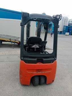 3-wiel elektrische heftrucks - Linde E16C-02 (13)