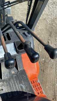 Chariots élévateurs GPL 2008  Toyota 02-7FGF30 (13)