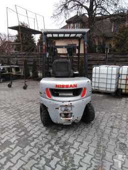 Trenes de remolques 2006  Nissan YL02M25 (3)