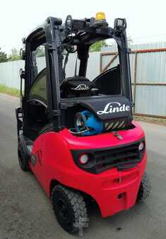 Empilhador a gás 2019  Linde H20T-01 (wózek nr 83) (2)