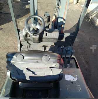 LPG Forklifts 2005  Linde H20T-03 (wózek nr 75) (5)