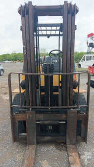 Propane Forklifts - CAT Lift Trucks GP40K (23)