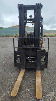 LPG Forklifts - CAT Lift Trucks GC45KSWB (1)