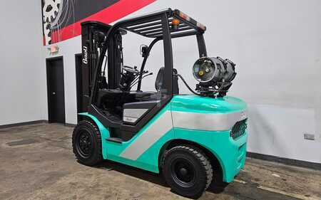 Carrello elevatore a gas 2016  BAOIL KBG25 (2)