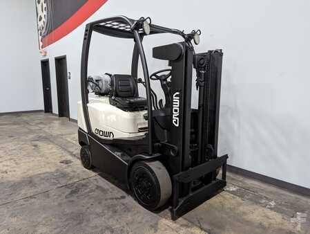 Propane Forklifts 2017  Crown CGC20 (3)