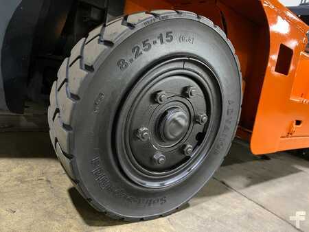 Diesel Forklifts 2013  Heli CPCD70 (8)