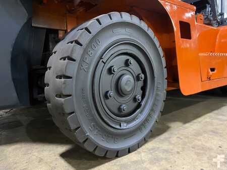 Diesel Forklifts 2013  Heli CPD70 (8)