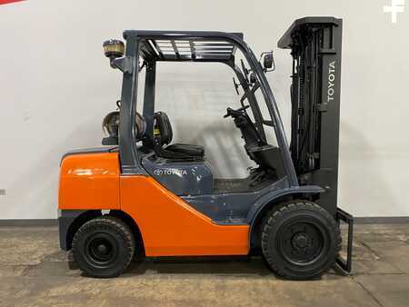 Propane Forklifts 2011  Toyota 8FGU30 (4)