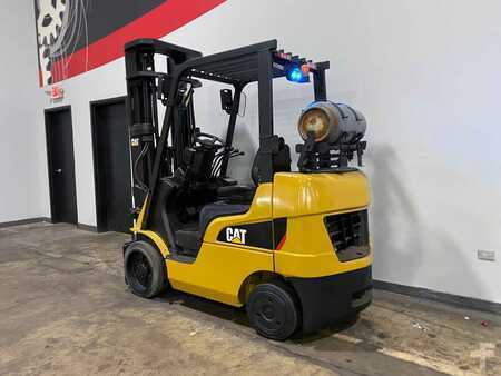 Nestekaasutrukki 2018  CAT Lift Trucks 2C5000 (2)