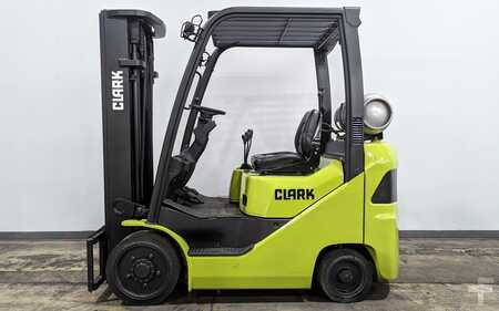 Propane Forklifts 2018  Clark S25CL (1)