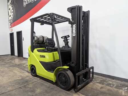 Propane Forklifts 2018  Clark S25CL (4)