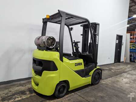 Propane Forklifts 2018  Clark S25CL (6)