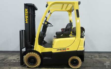 Propane Forklifts 2017  Hyster H30FT (1)