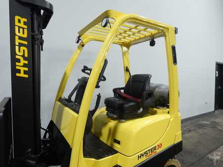 Propane Forklifts 2017  Hyster H30FT (9)