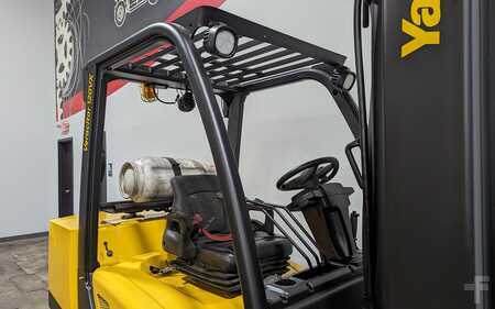 Propane Forklifts 2015  Yale GLC120VX (7)