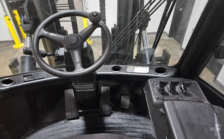 Diesel Forklifts 2018  Yale GDP300 (9)