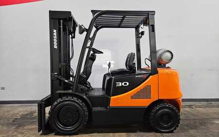 Propane Forklifts 2014  Doosan G30P-5 (1)