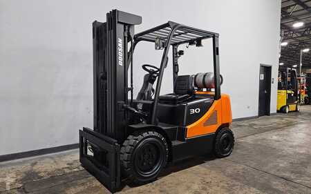 Carretilla elevadora GLP 2014  Doosan G30P-5 (6)