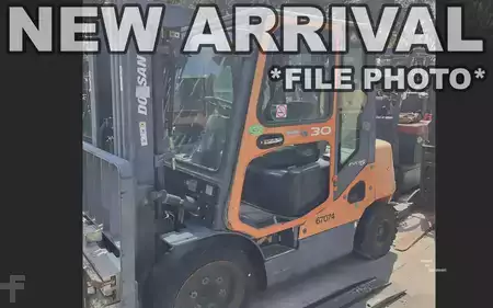 Diesel Forklifts 2013  Doosan D30S-5 (1)