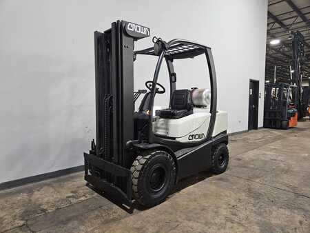 Propane Forklifts 2012  Crown C5 (2)