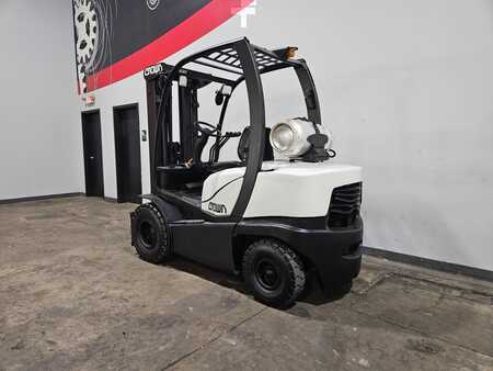 Propane Forklifts 2012  Crown C5 (3)