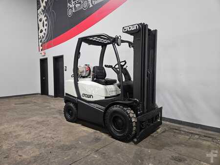 Propane Forklifts 2012  Crown C5 (4)