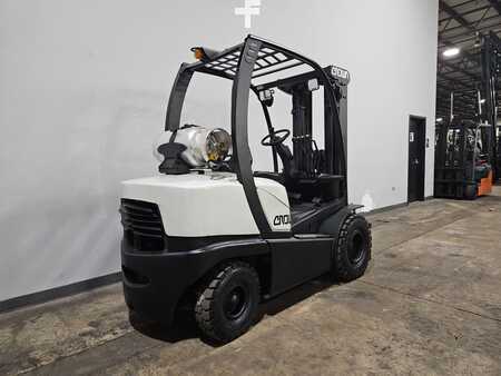 Propane Forklifts 2012  Crown C5 (6)