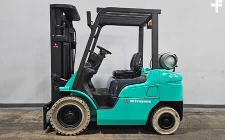 Gázüzemű targoncák 2019  CAT Lift Trucks 2C5000 (14)