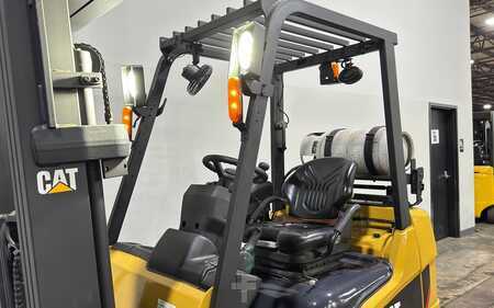 Carretilla elevadora GLP 2017  CAT Lift Trucks 2C5000 (6)