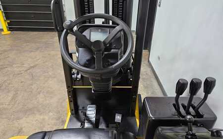 Carrello elevatore a gas 2011  Bendi B40/48IC180D (9)